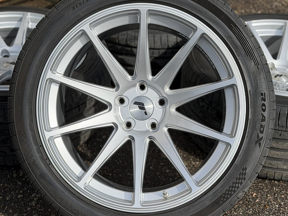 20" JapanRacing JR11 erilaiad veljed 5x120 (BMW X5) + rehvid