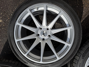 20" JapanRacing JR11 erilaiad veljed 5x120 (BMW X5) + rehvid (5 foto / 9)