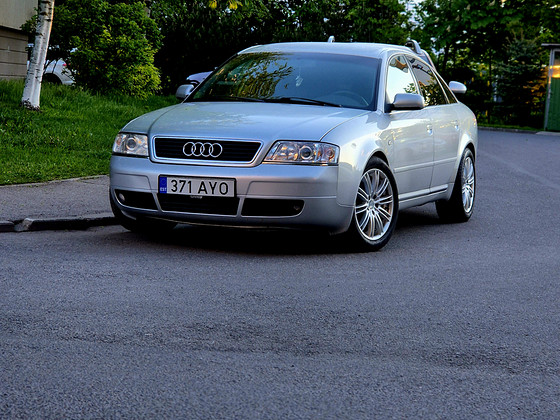 Audi A6 C5 2.4 121kw manuaal