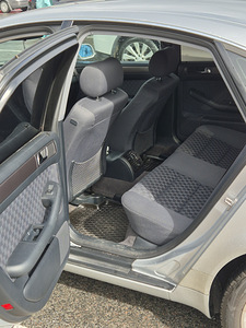 Audi A6 C5 2.4 121kw manuaal (8 foto / 9)