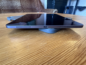 Apple iPad Air M1 5-го поколения 256GB (4 фото из 8)