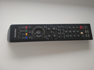 SAMSUNG 32 " ТВ LCD (2 фото из 7)