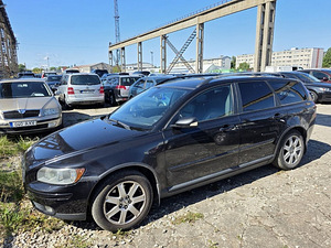 Volvo V50 Summum 2.0 D4 100kW (2 foto / 7)