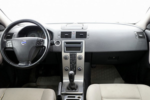 Volvo V50 Facelift 1.6 D4 80kW (5 foto / 7)