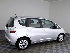 Honda Jazz Elegance 1.3 73kW (3 foto / 8)