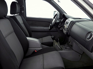 Ford Ranger Comfort 4x4 2.5 TDCi 105kW (6 foto / 8)