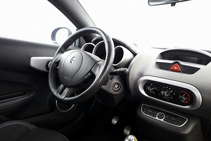 Renault Wind Exclusive 1.1 75kW (7 фото из 8)