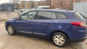 Renault Megane (6 foto / 10)