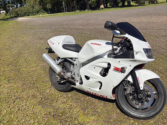 Suzuki gsx-r 600