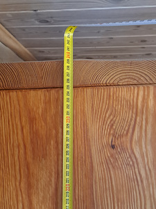 Mahukas täispuidust nurgakapp (5 foto / 10)