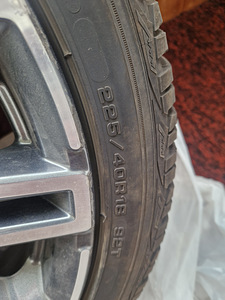 Kia R18 velgede komplekt 225/40 R18 — Goodyear UltraGrip Ice 3 (2 foto / 7)
