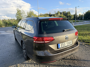 VW Passat 1.6 TDI 2017 (2 фото из 3)