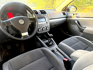 Volkswagen Golf 5 (6 foto / 15)