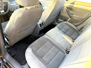 Volkswagen Golf 5 (9 foto / 15)