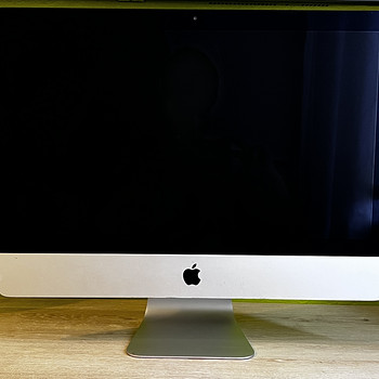 iMac (21,5 дюйма, Full HD, конец 2015 г.)