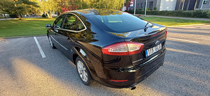 Ford Mondeo (6 фото из 14)