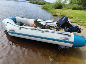 PVC-paat 330 mootoriga Mercury 7,5 Mercury . (2 foto / 2)