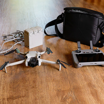 DJI Mini 4 Pro Fly More Combo
