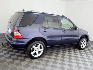 Mercedes-Benz ML 270 Special Edition 2.7 CDI 120kW (3 foto / 9)
