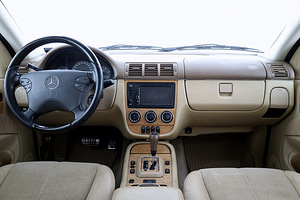 Mercedes-Benz ML 270 Special Edition 2.7 CDI 120kW (5 foto / 9)