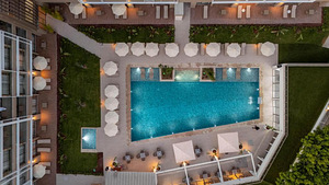 PRIVE SIDE SUITE & SPA (2 foto / 10)