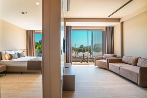 PRIVE SIDE SUITE & SPA (9 foto / 10)