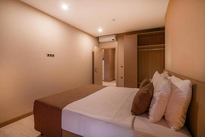 PRIVE SIDE SUITE & SPA (10 foto / 10)