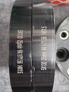 Adapterid / Flantsid 5x130 25mm (2 foto / 2)