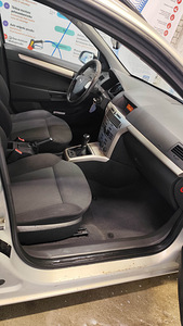 Opel Astra 1.6 (5 фото из 15)