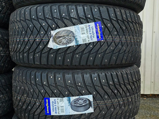 Шины R21 275 40 21 Goodyear Ultra Grip Arctic 2 SUV 107T