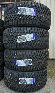 Шины R21 275 40 21 Goodyear Ultra Grip Arctic 2 SUV 107T (1 фото из 1)