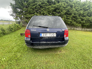 VW Passat 1.9 TDI (4 фото из 13)