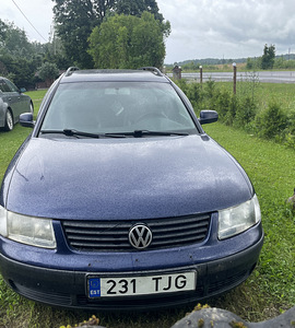 VW Passat 1.9 TDI (1 фото из 13)