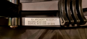 Блочный лук Axis Archery Research CO-039 для левши (3 фото из 10)