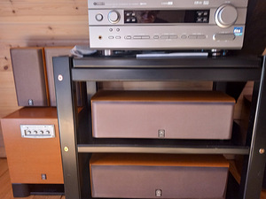 Receiver Yamaha RX-V440RDS koos subwooferi ja nelja kõlariga (1 foto / 10)