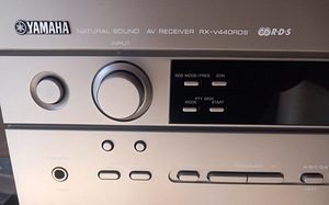 Receiver Yamaha RX-V440RDS koos subwooferi ja nelja kõlariga (4 foto / 10)