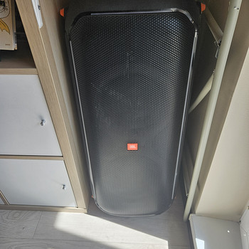 Jbl partybox 710