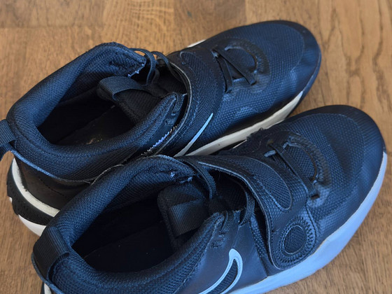 Nike tossud
