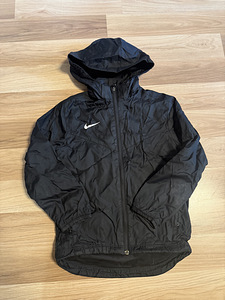 Nike tuulejope (2 foto / 4)