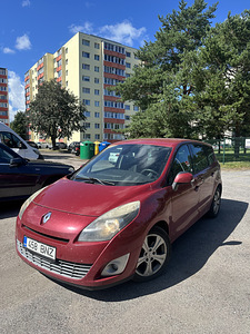 Renault регистрация оплачена . (6 фото из 9)