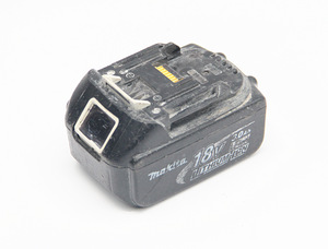 Aku Makita BL1830B 18V 3.0Ah Li-ion (2 foto / 2)
