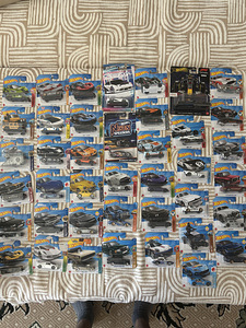 Müün 41 Hot Wheelsi autot (3 foto / 7)