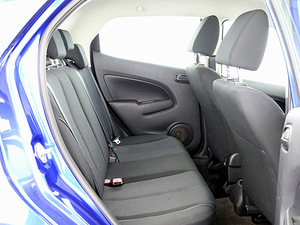 Mazda 2 Elegance 1.5 76kW (7 фото из 7)