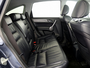 Honda CR-V Luxury ATM 2.0 110kW (7 фото из 9)