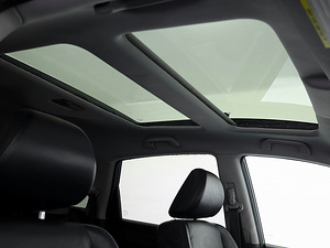 Honda CR-V Luxury ATM 2.0 110kW (8 фото из 9)