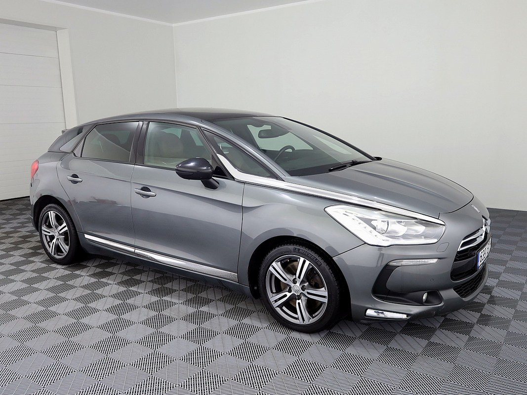 Citroen DS5 Luxury ATM 2.0 HDi 120kW
