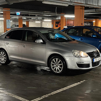 Automaatkäigukastiga auto rent, konditsioneeriga