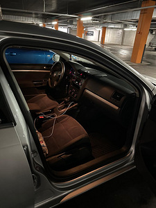 Automaatkäigukastiga auto rent, konditsioneeriga (3 foto / 4)