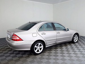 Mercedes-Benz C 200 Avantgarde ATM 1.8 Kompressor 120kW (3 фото из 7)