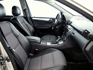 Mercedes-Benz C 200 Avantgarde ATM 1.8 Kompressor 120kW (6 фото из 7)